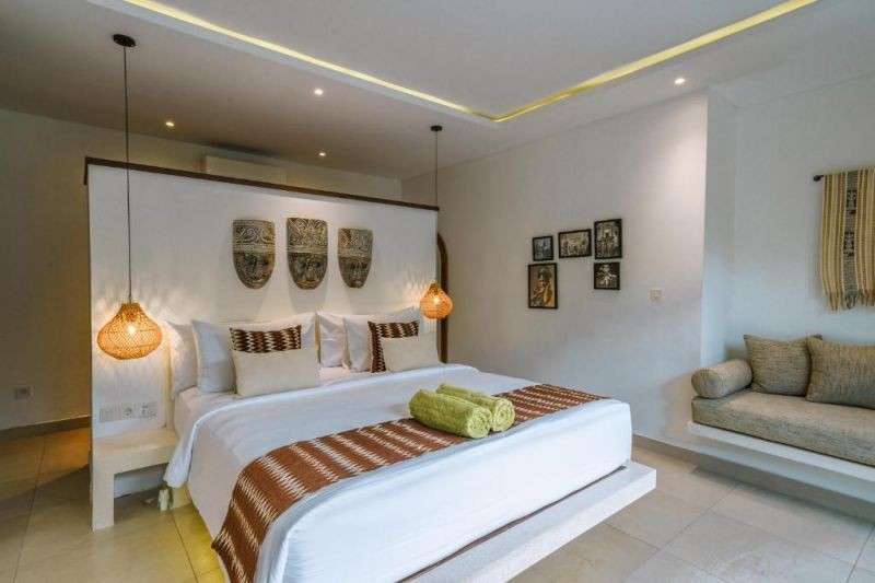 3 bedroom luxury pool villa paddy view