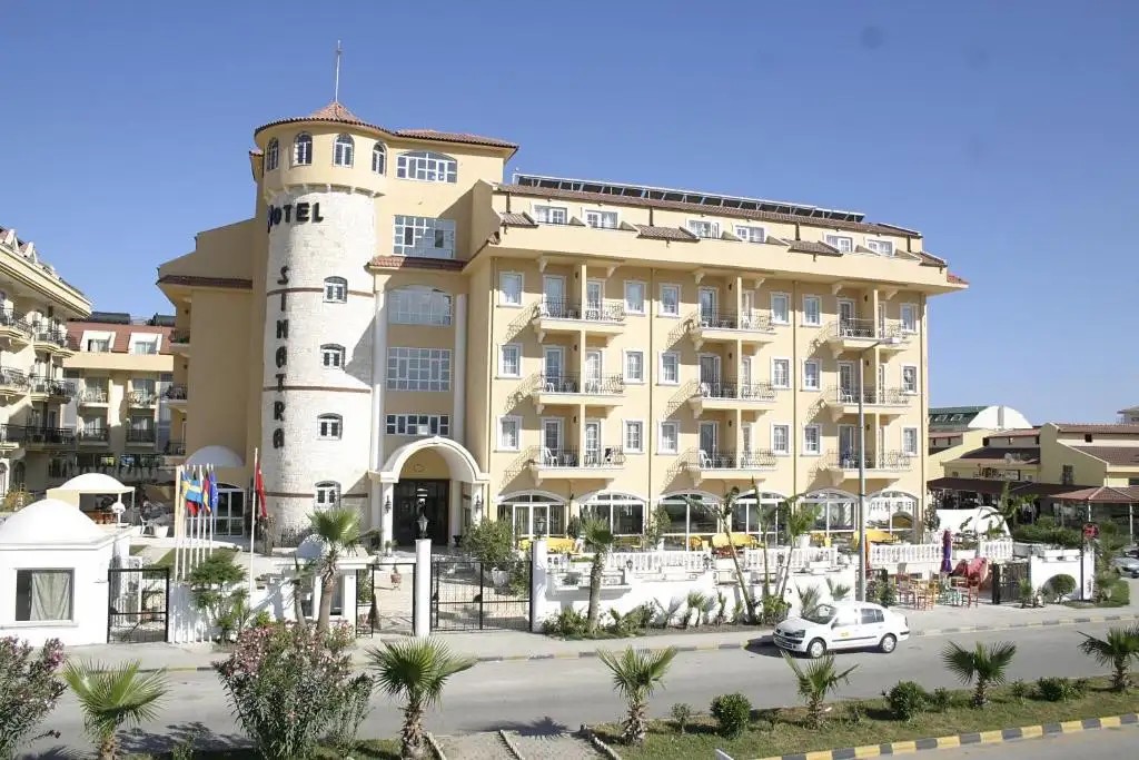 SINATRA HOTEL