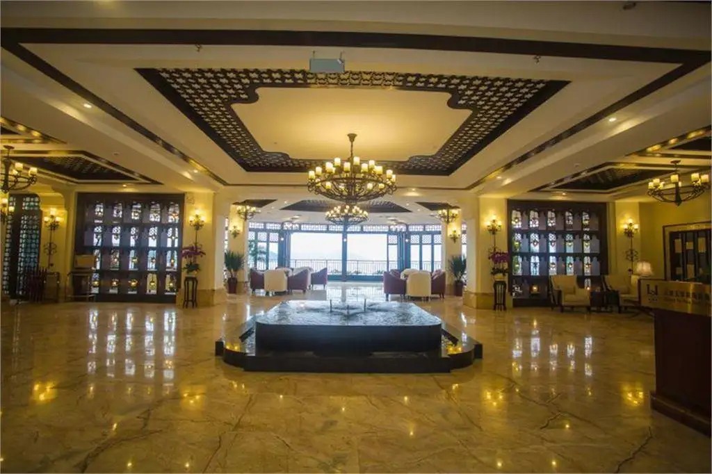 SANYA YUHUAYUAN SEAVIEW HOTEL