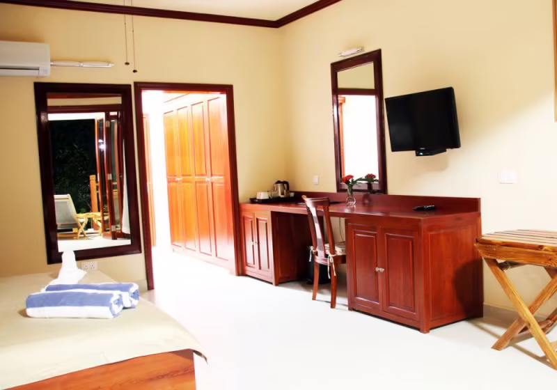 PIROGUE LODGE