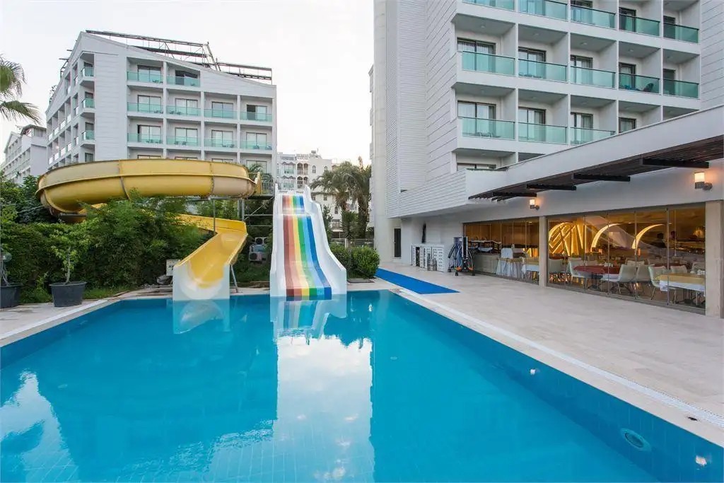 FALCON HOTEL (EX. CLUB HOTEL FALCON)
