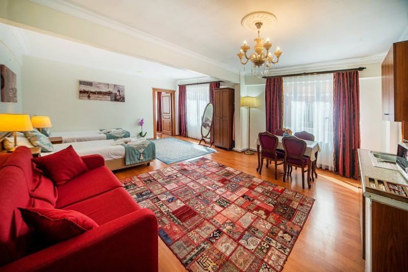 deluxe family suite
