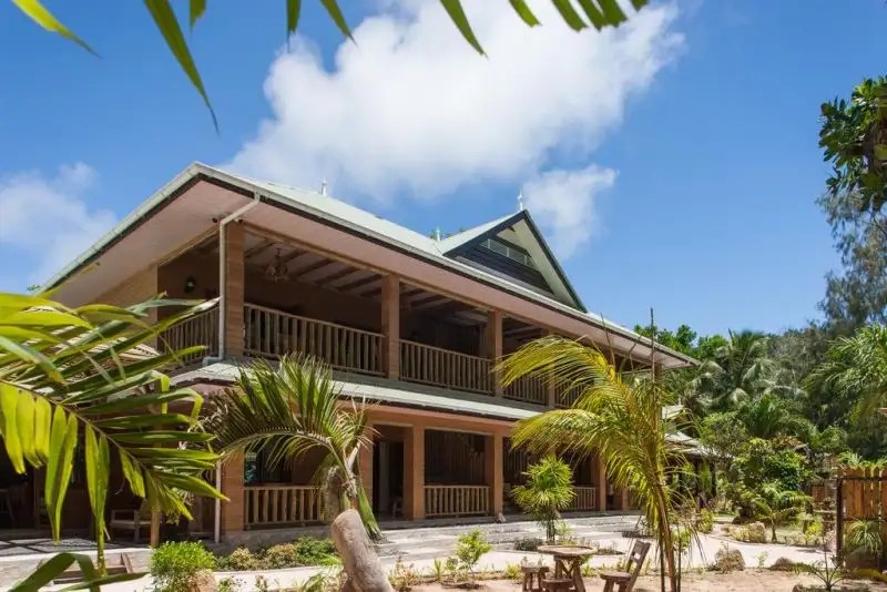 ANSE SEVERE BEACH VILLA APT
