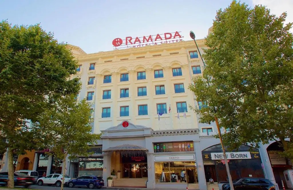 RAMADA HOTEL & SUITES MERTER