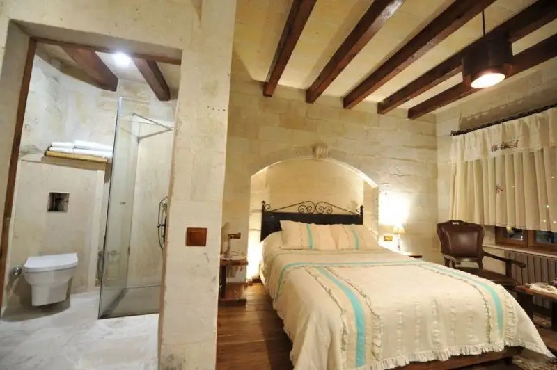 TERRA CAVE HOTEL