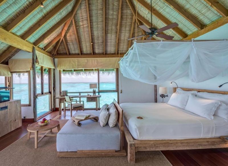 gili lagoon villa