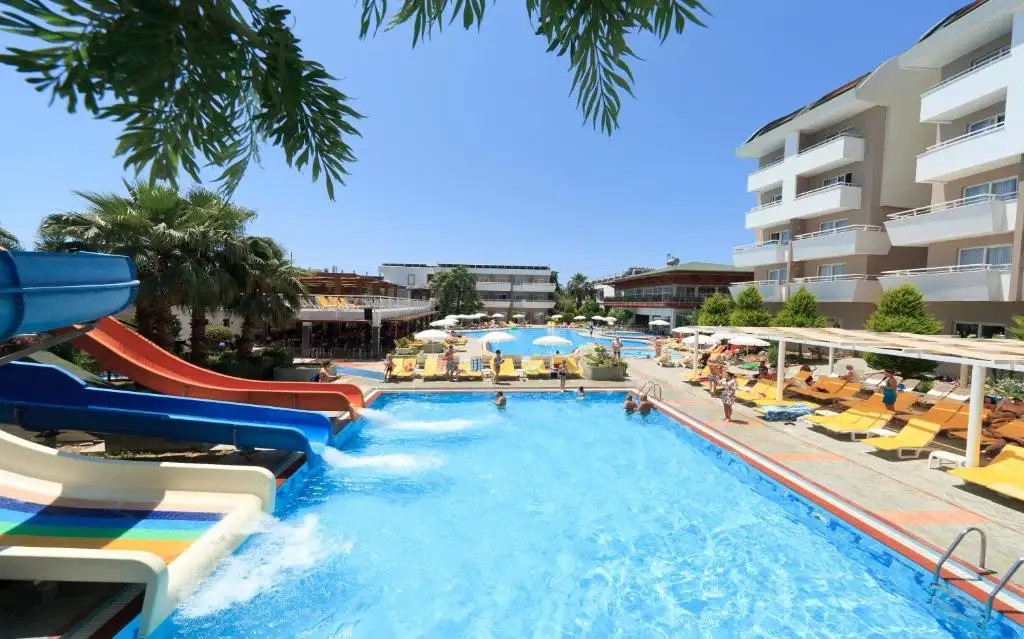CLUB MERMAID VILLAGE
