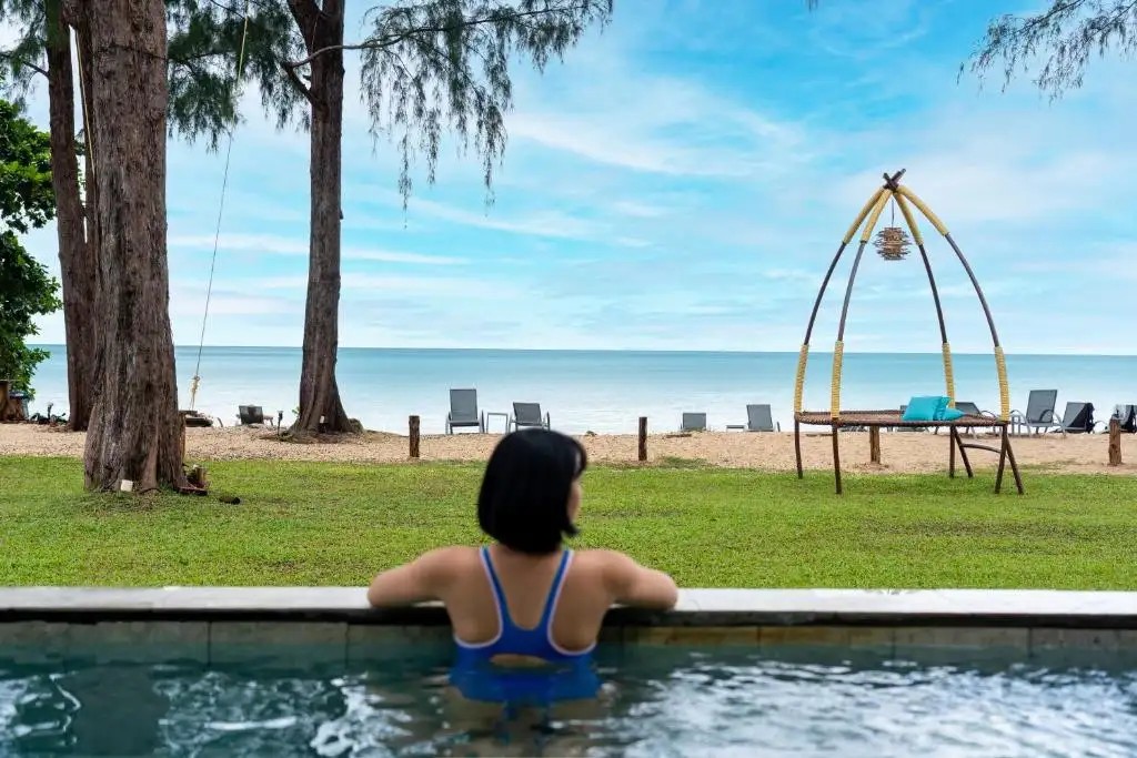 EMERALD BEACH RESORT & SPA
