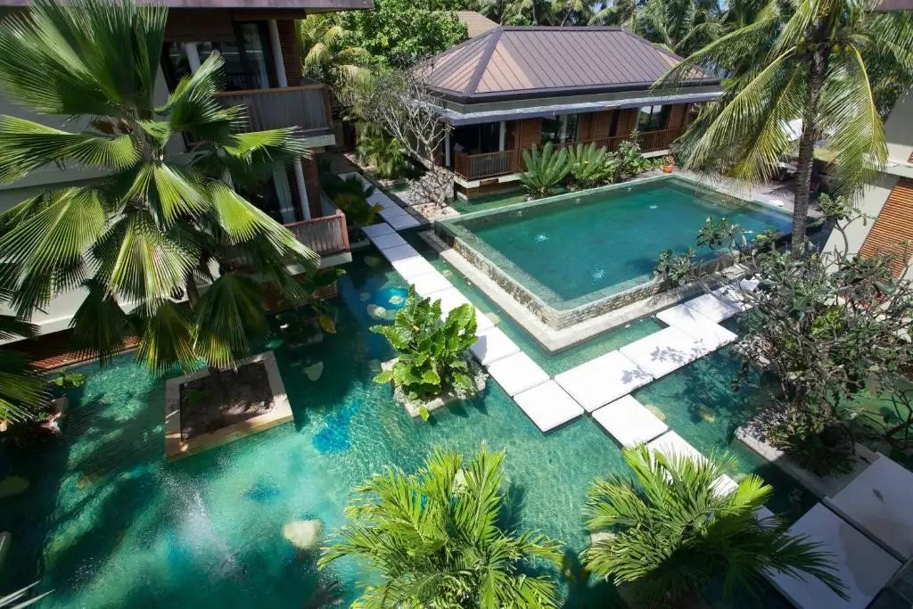 DHEVATARA BEACH HOTEL