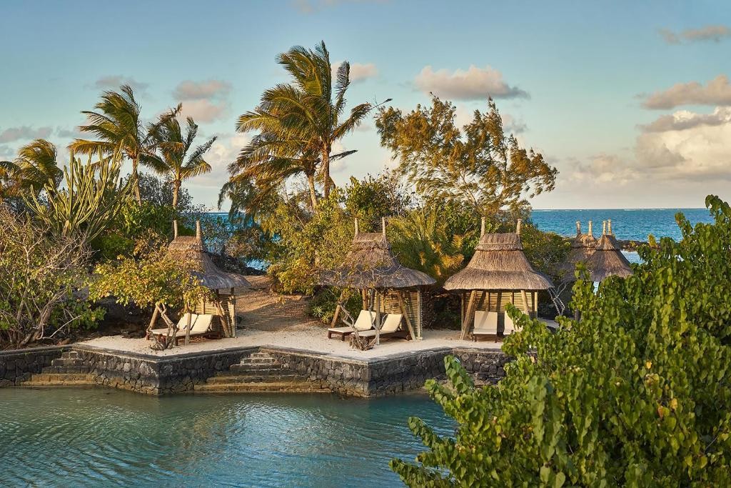 PARADISE COVE BOUTIQUE ADULTS ONLY