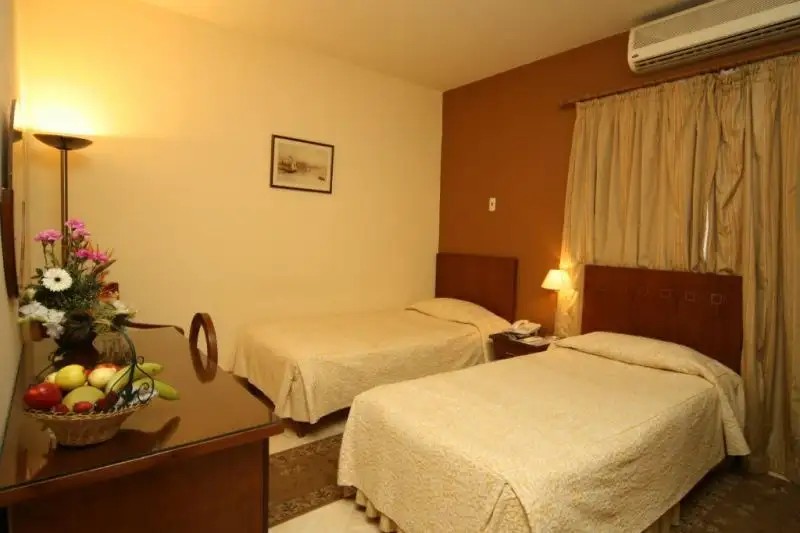 GOLDEN CARVEN HOTEL