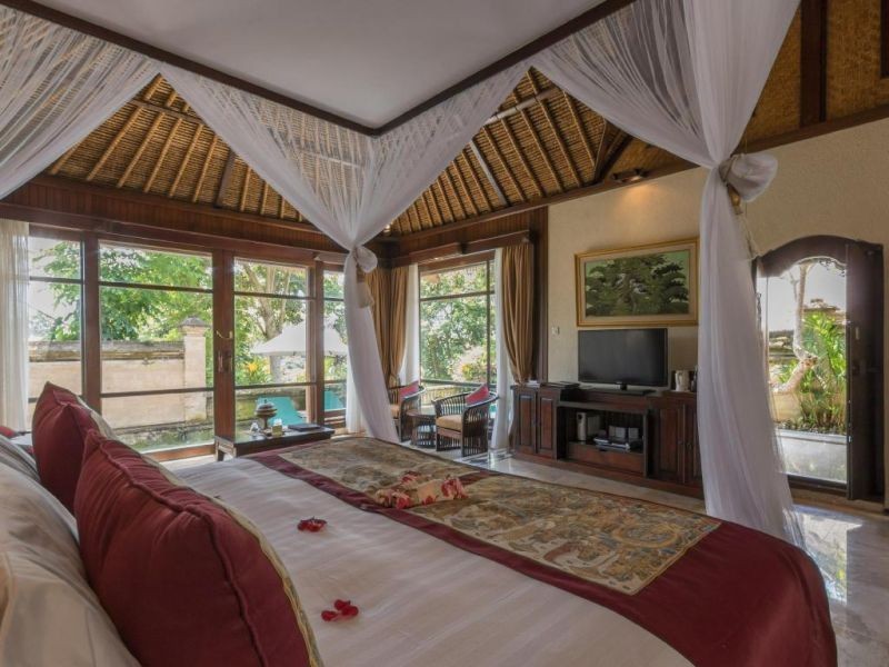 garden pool villa