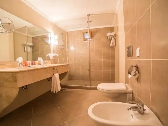 THE OLD VILLAGE HOTEL & RESORT