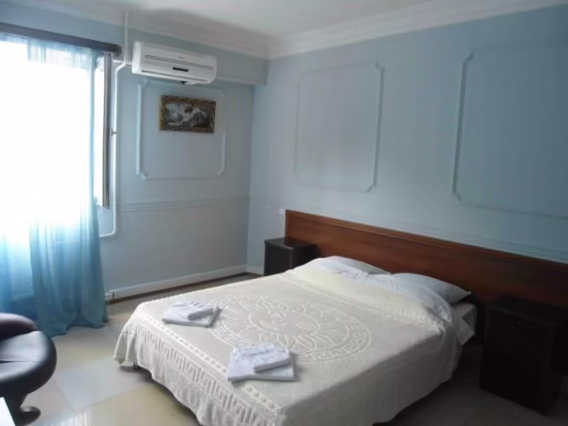 HOTEL GEORGIA 444