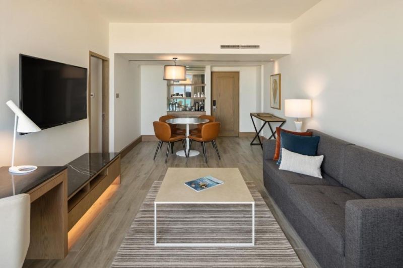 1 bedroom suite