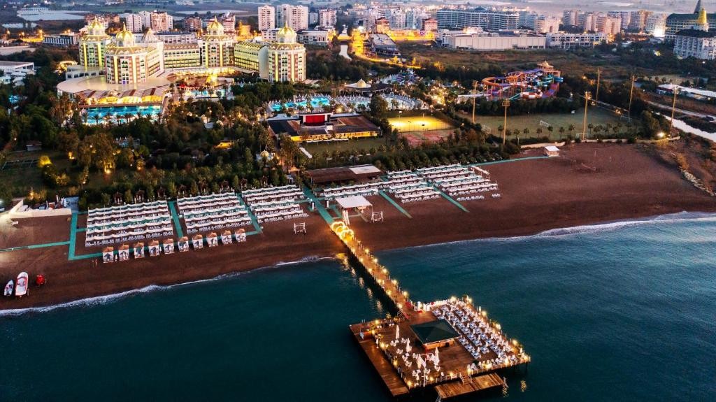 DELPHIN BE GRAND (EX. BOTANIK, RIXOS LARES)