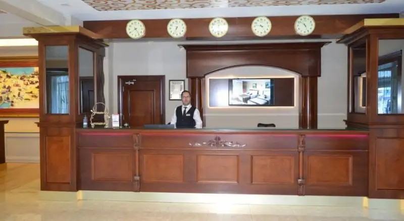 NUANS HOTEL