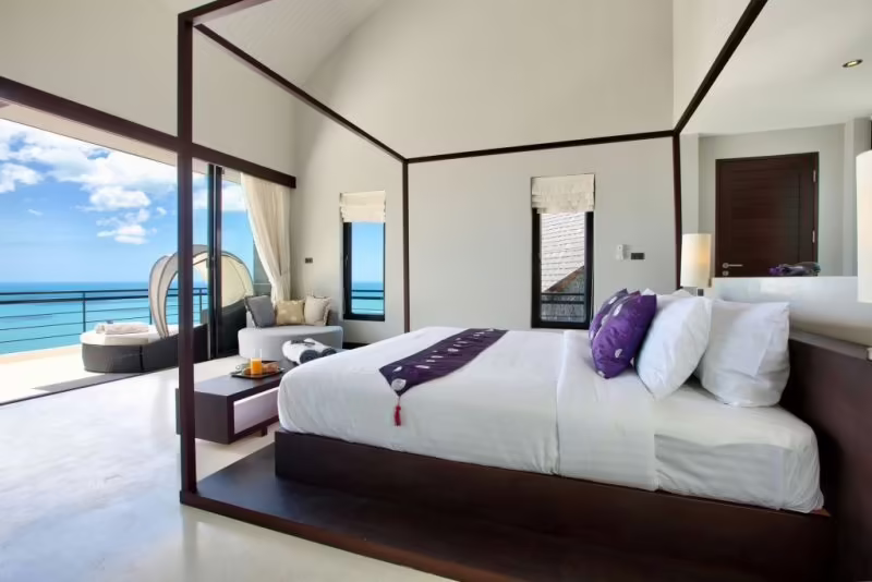 VILLA MOONSHADOW