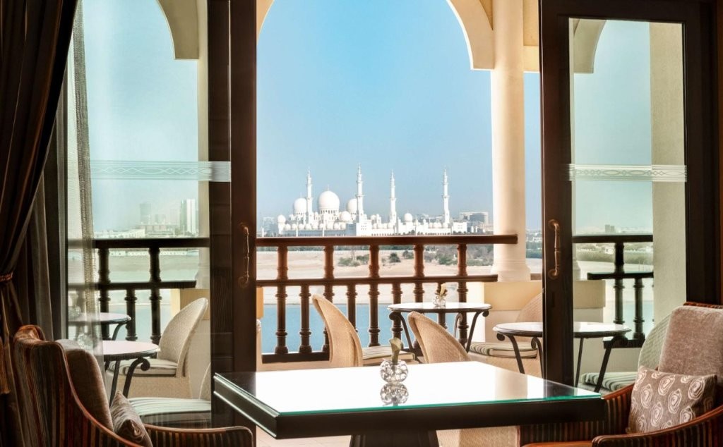 SHANGRI-LA HOTEL QARYAT AL BERI