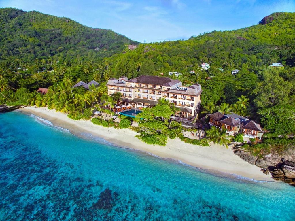 DOUBLETREE BY HILTON SEYCHELLES ALLAMANDA RESORT & SPA