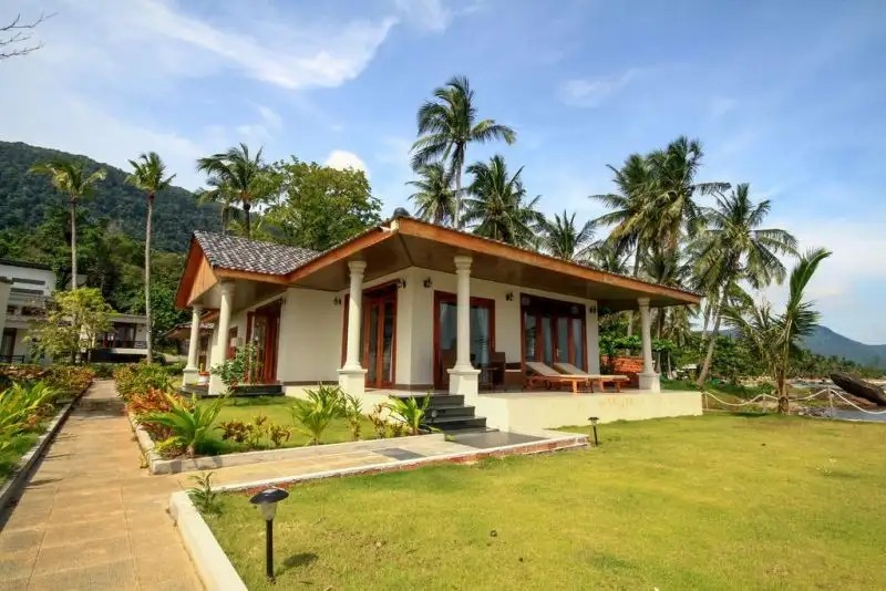 THE PIER RESORT