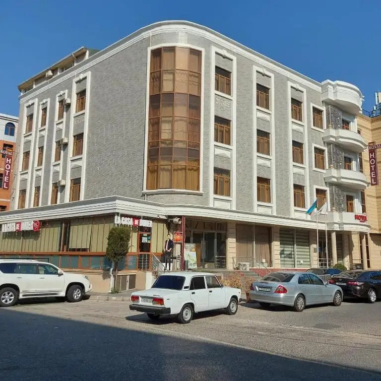 ROYAL HOTEL