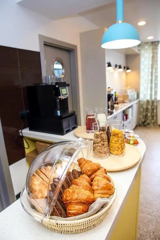 СВ ОТЕЛЬ (SV HOTEL)