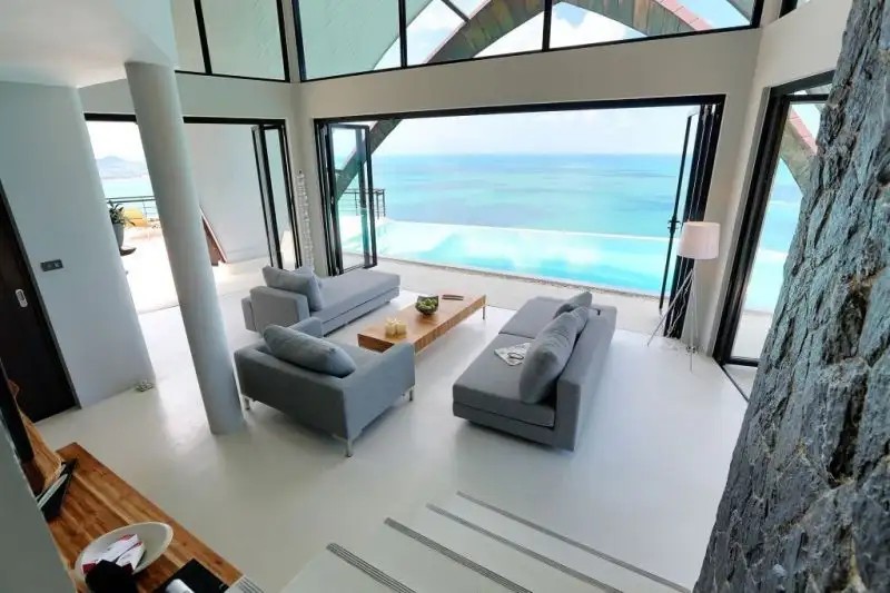 VILLA MOONSHADOW