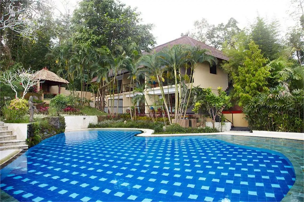 JUNGLE RETREAT HOTEL BY KUPU KUPU BARONG