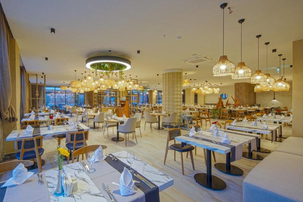 ALETRIS DELUXE HOTEL & SPA