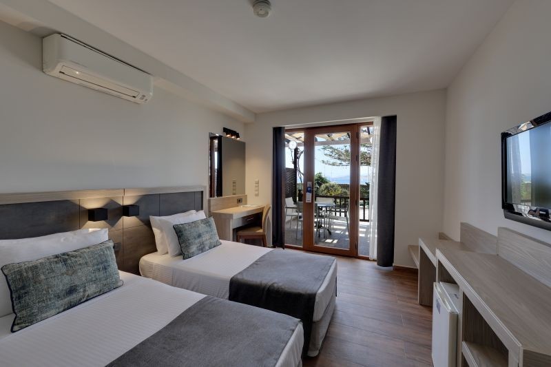 family sea view
