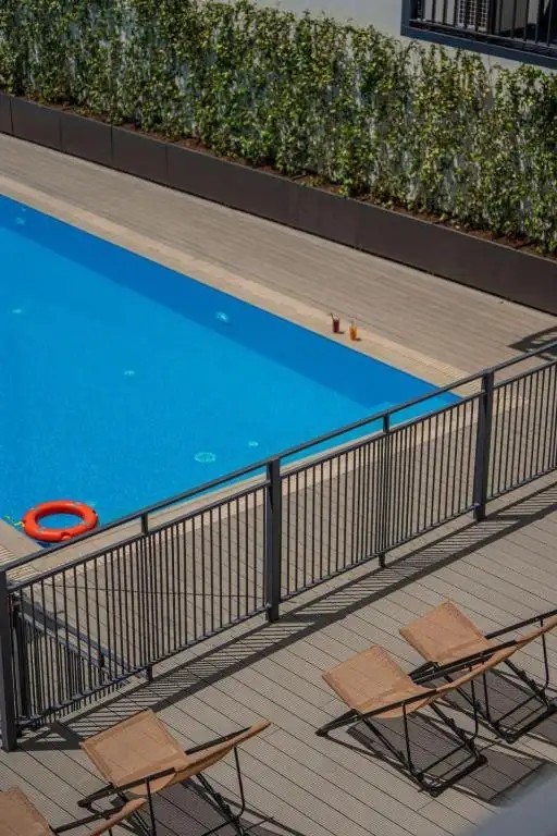 HOLIDAY INN TELAVI