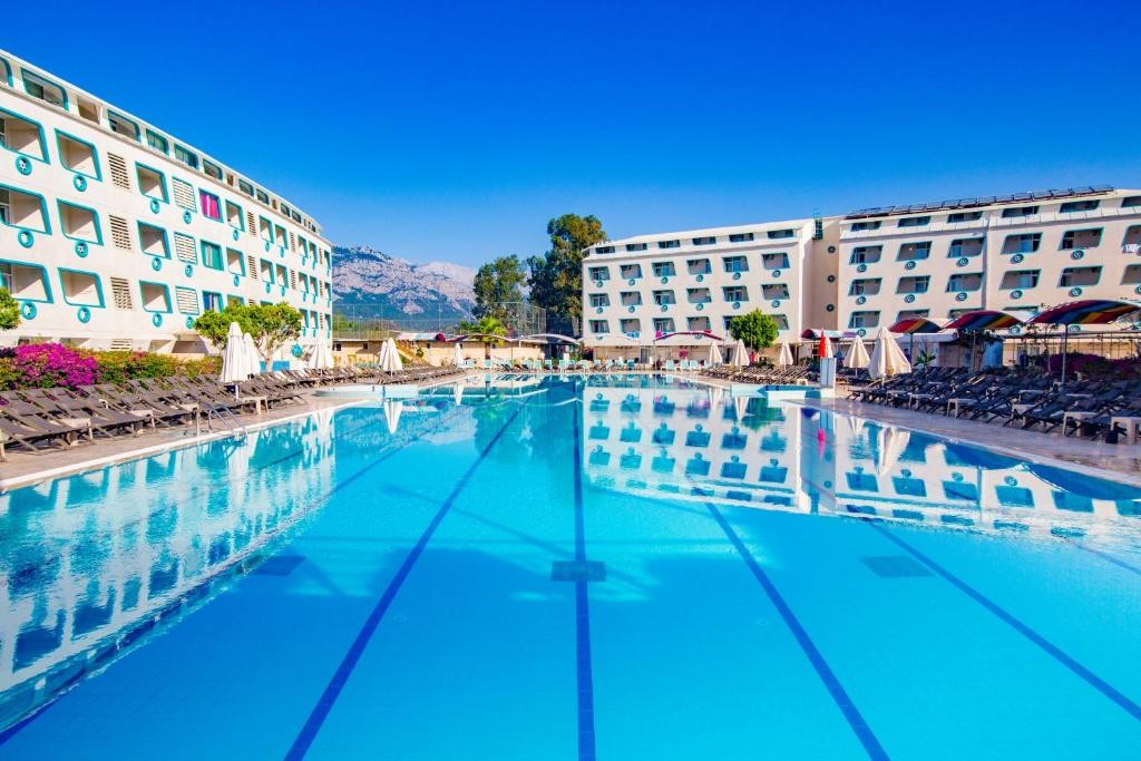 DAIMA BIZ RESORT
