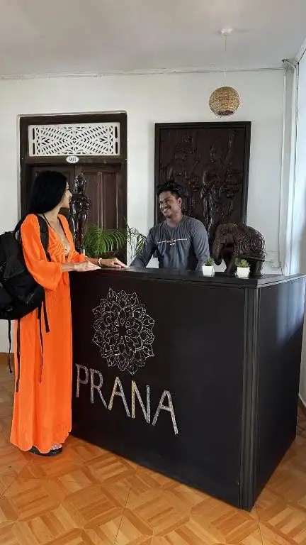 PRANA BEACH