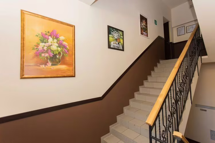 ONEGIN HOME