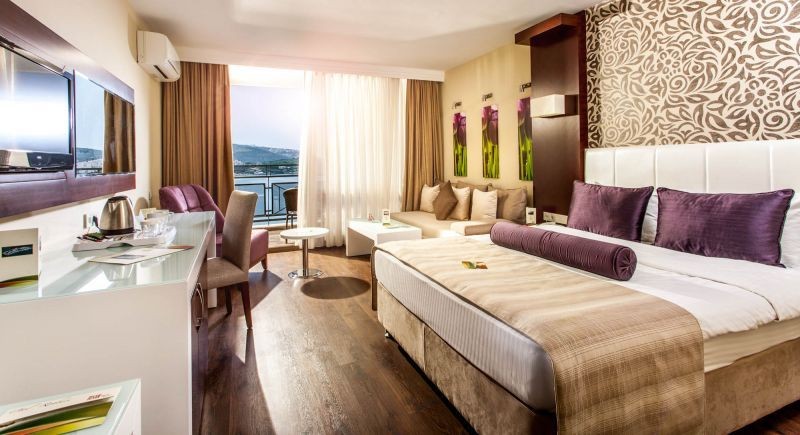 deluxe sea view