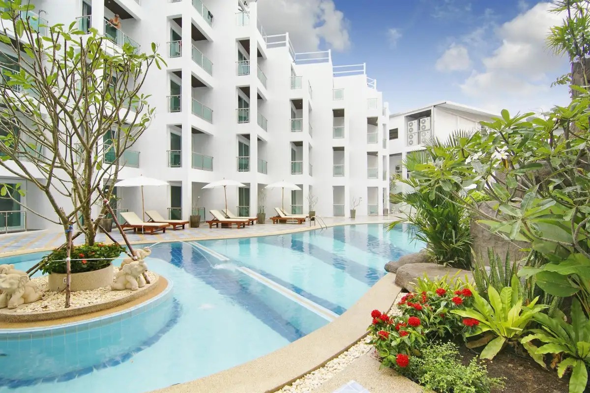 DRAGON BEACH RESORT