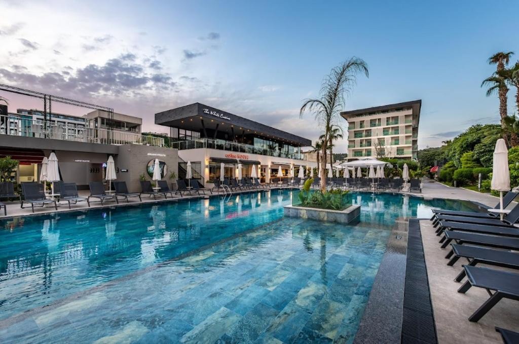 WHITE CITY RESORT