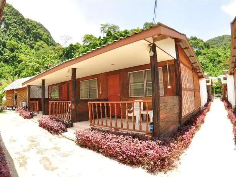 PHI PHI NICE BEACH RESORT