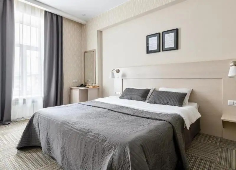 SUTKI RENT У ДВОРЦОВОЙ ПЛОЩАДИ