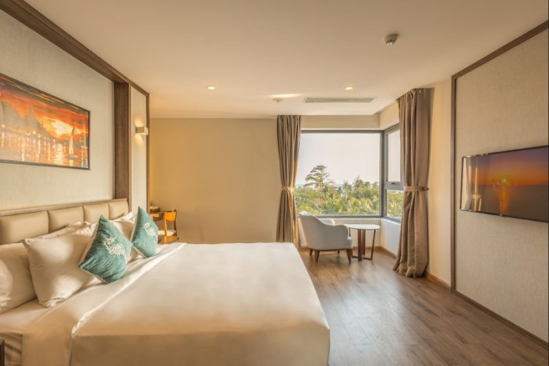 deluxe partial sea view