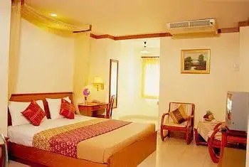 HOWARD SQUARE BOUTIQUE HOTEL