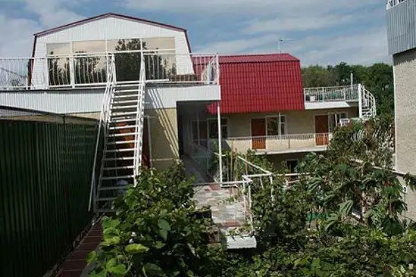 ИСПАНСКИЙ ДВОРИК