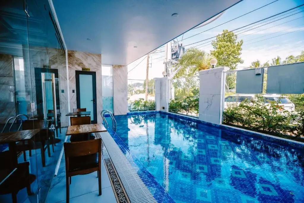 SUNRISE HOTEL HA TIEN