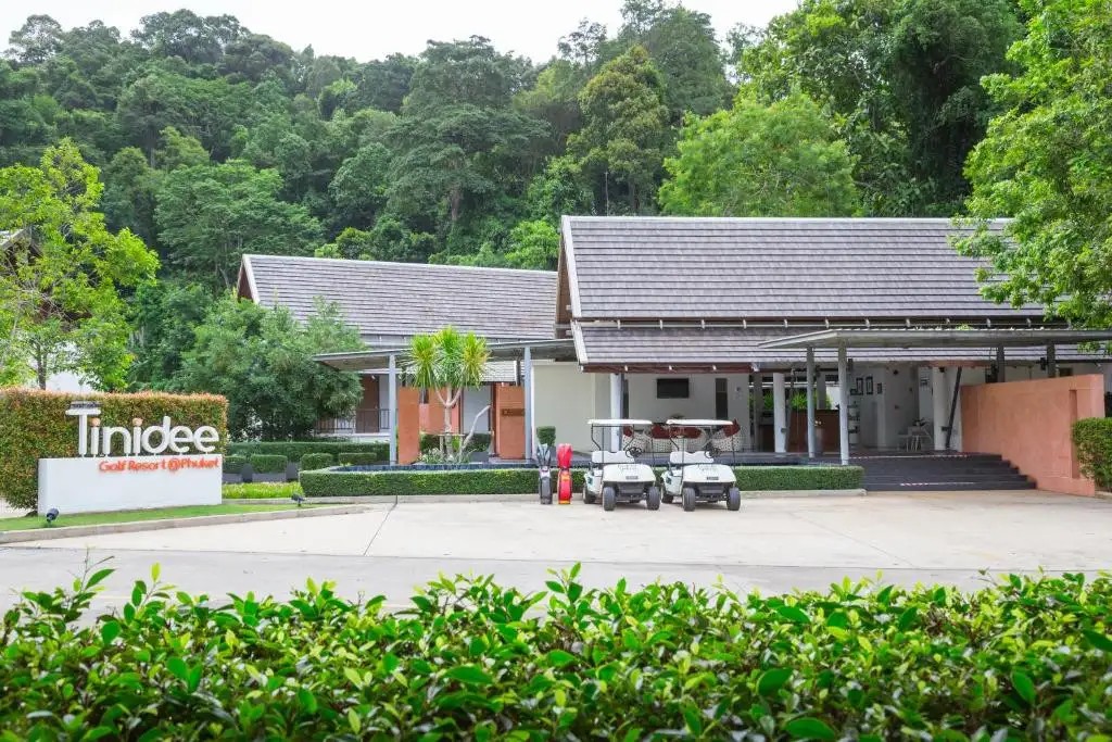 TINIDEE GOLF RESORT