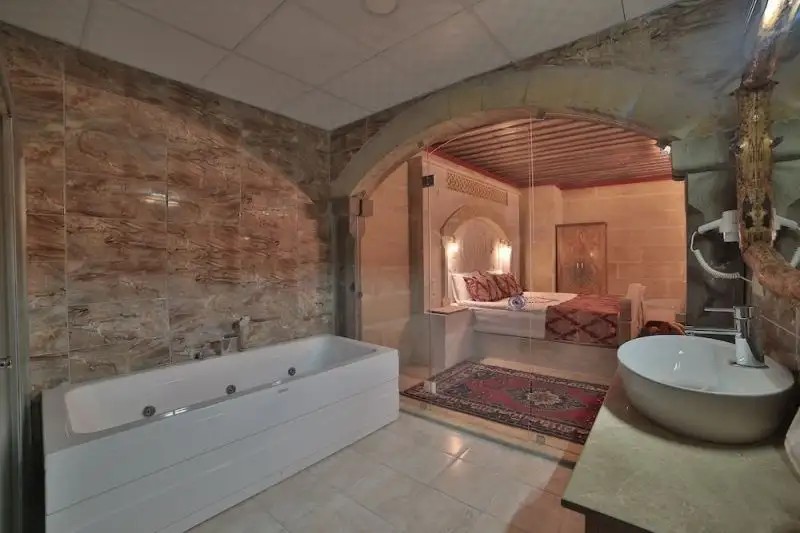 CAKILTASI EVI