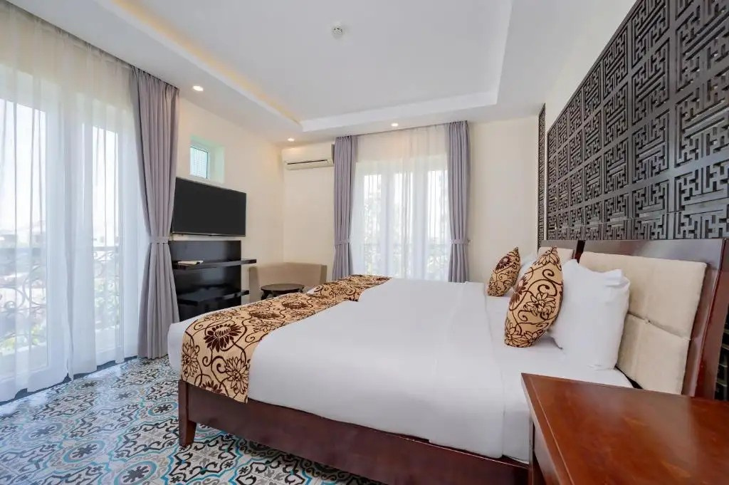 HOI AN CANAL HOUSE