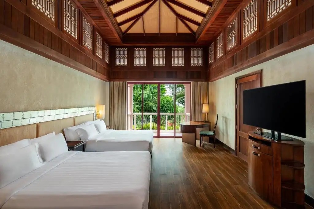 CENTARA GRAND BEACH RESORT PHUKET