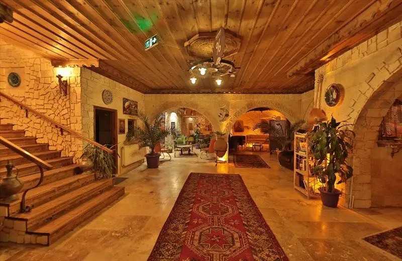 ELITE CAVE SUITES