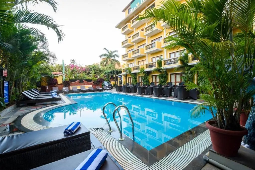 DE ALTURAS RESORT
